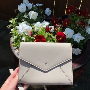 Kate Spade cross body purse